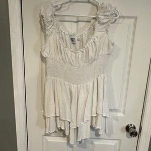 ❤️ Princess Polly white flowey romper